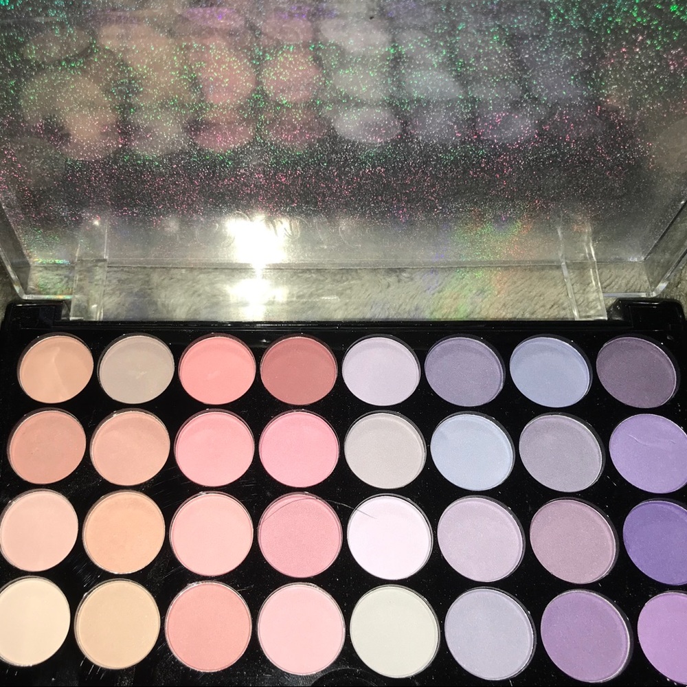 🦄 ❇️ 👁 shadow pallet - Picture 3 of 3